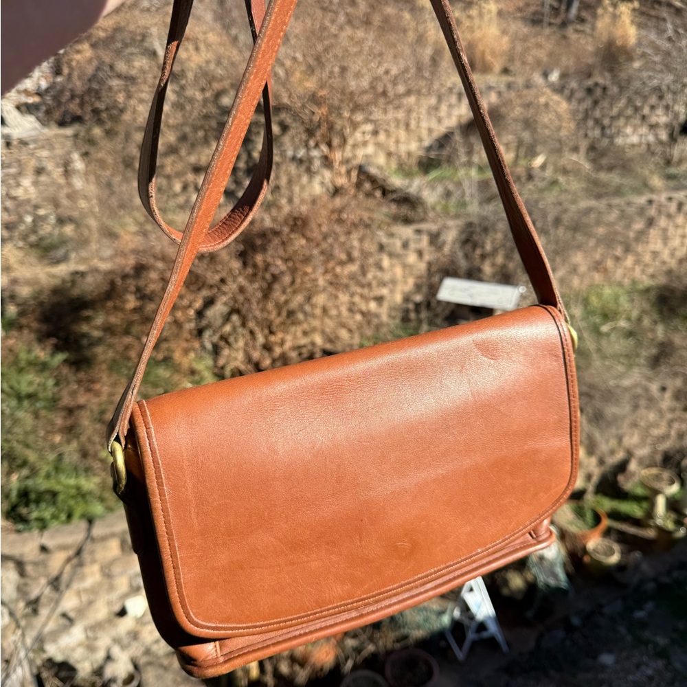 Coach‎ Vintage Curtis British Tan 1995 Made in USA Bullseye